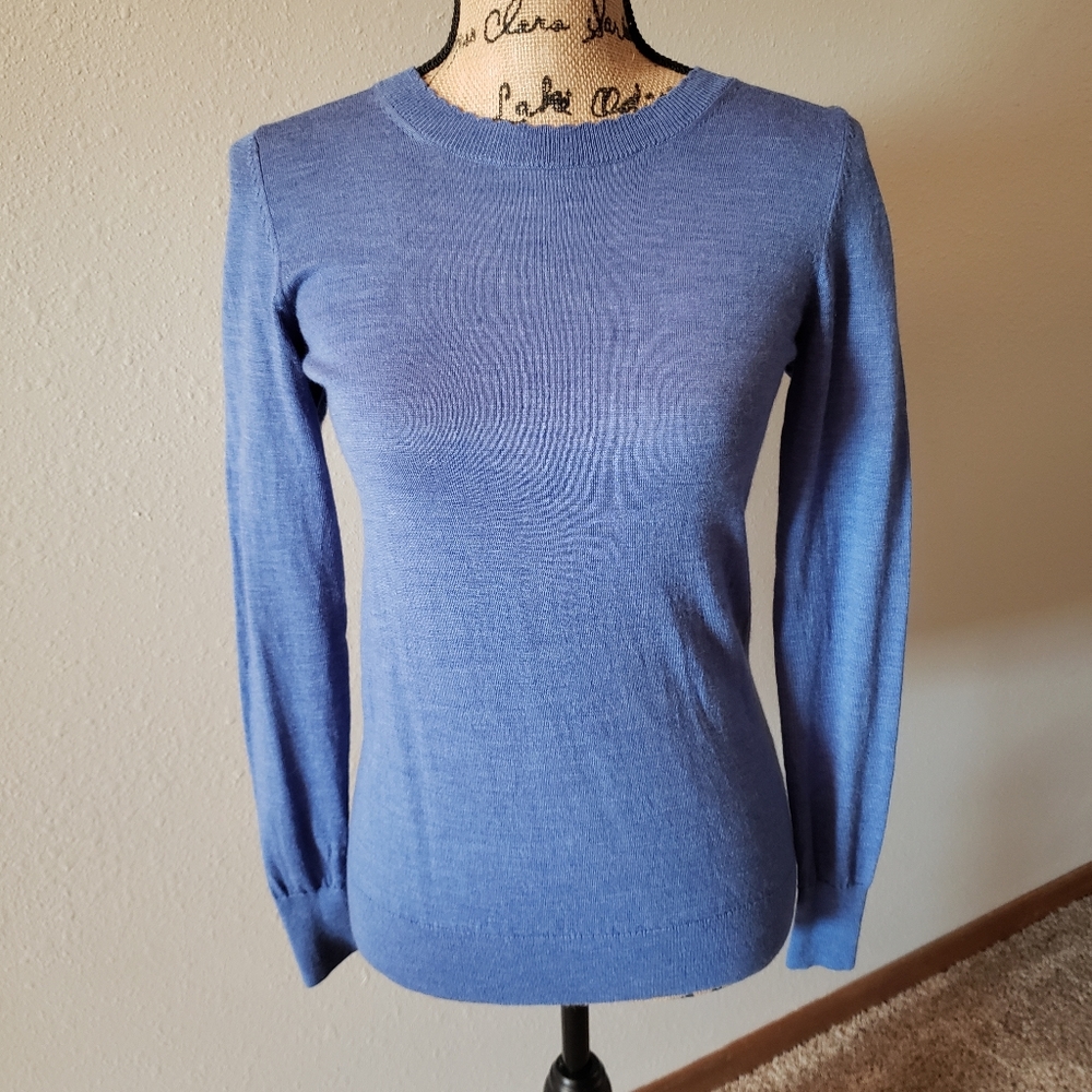 Banana Republic sweater